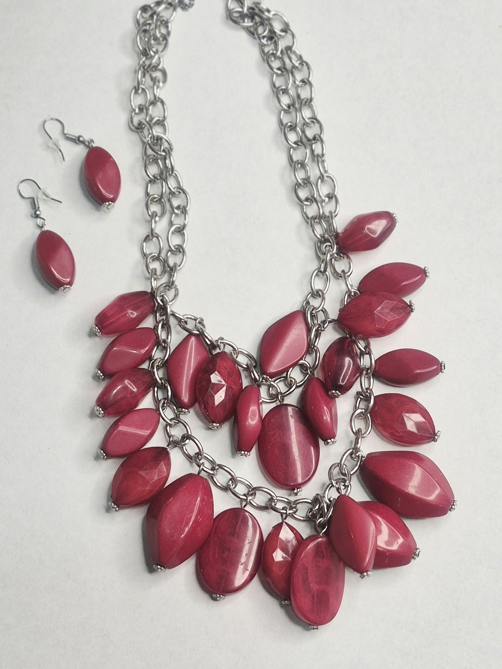 🚨Fuchsia Multi-Strand Beaded Statement Necklace with Earrings